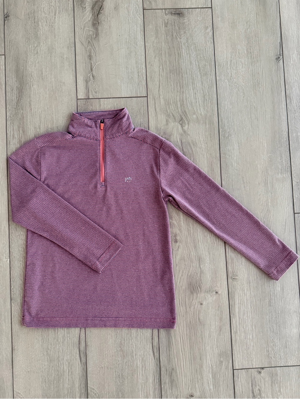 Boys Southern Tide Quarter-Zip lightweight pullover. Size S (6-7)